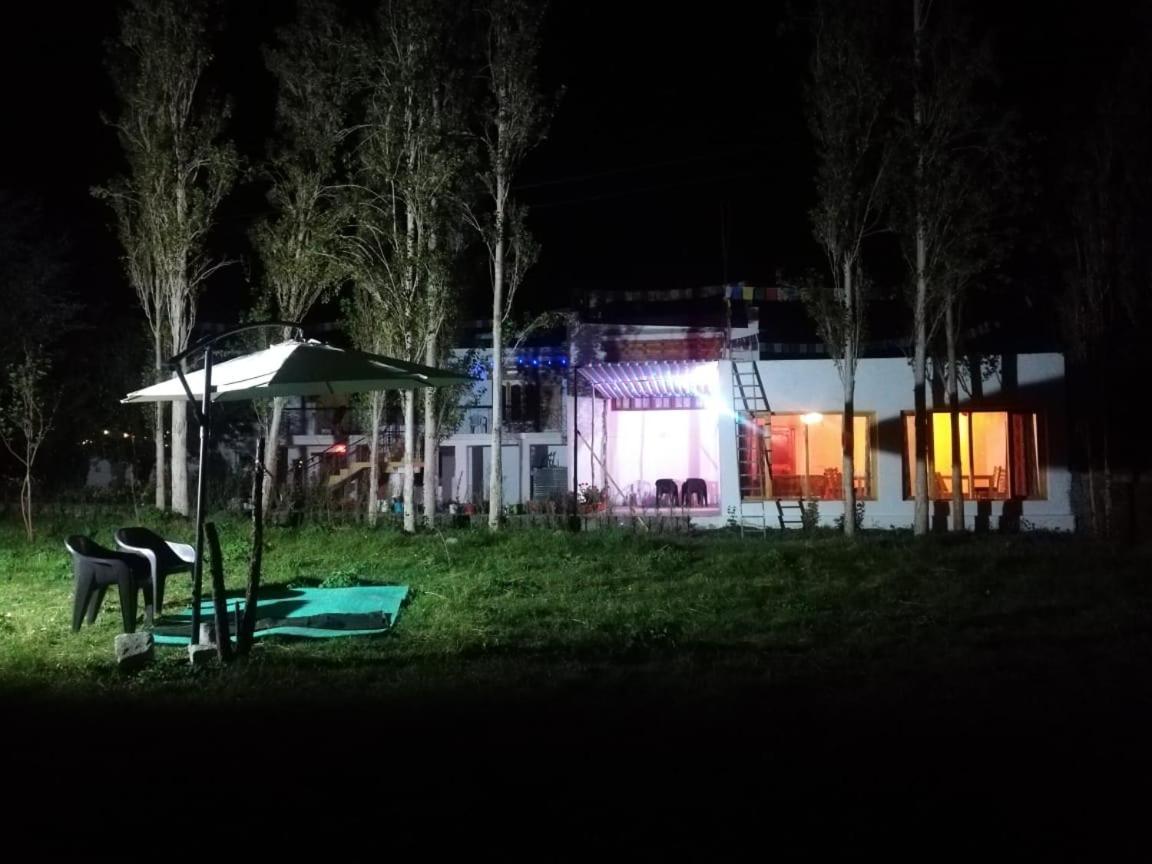 Sernang Homestay Hundar Kültér fotó